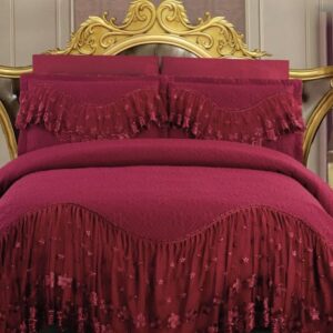Cuvertură matlasată cu volănașe și broderie, 3 piese, 220×280 cm, bordo