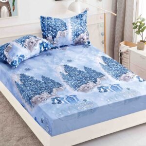 Husă de pat de Crăciun cu elastic 180×200 cm + 2 fețe de pernă, finet, brazi de iarnă pe bleu